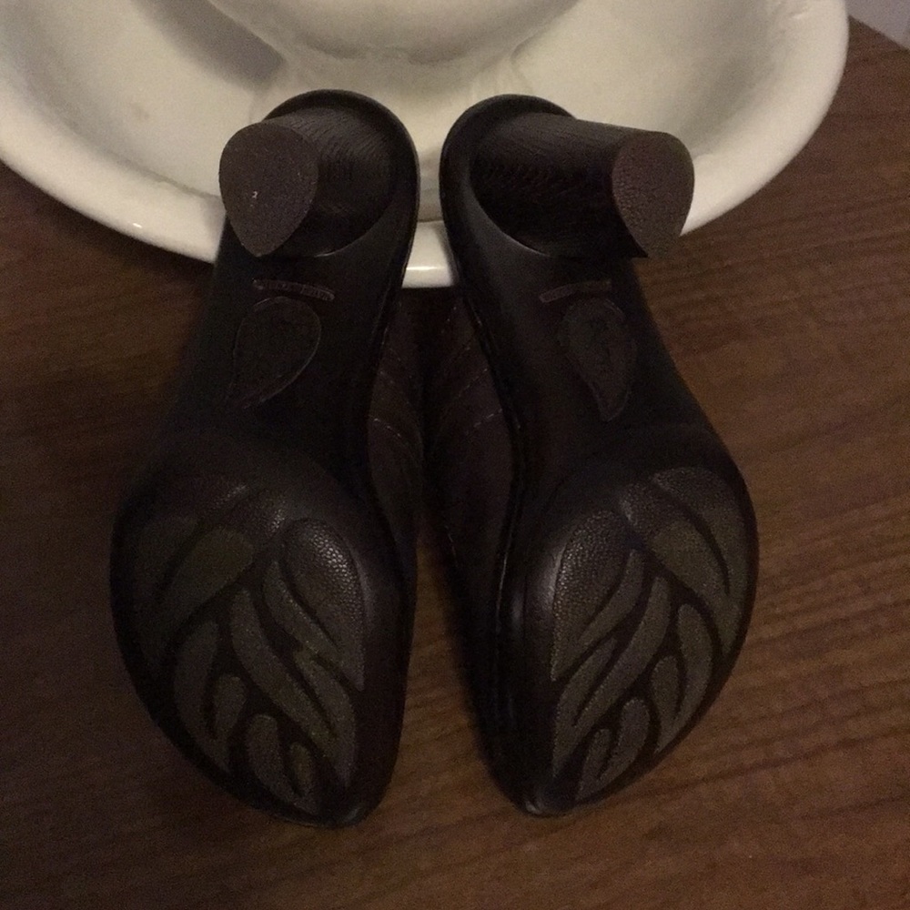 Born heeled slide on shoe - Picture 4 of 8
